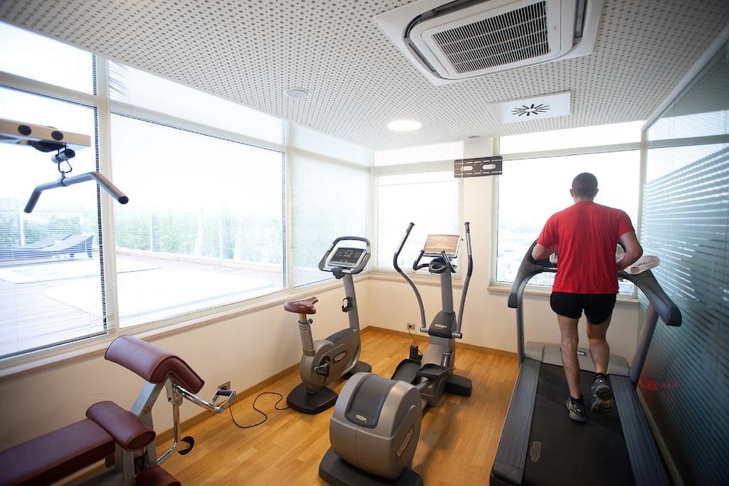 Breaking Business Hotel Mosciano SantʼAngelo