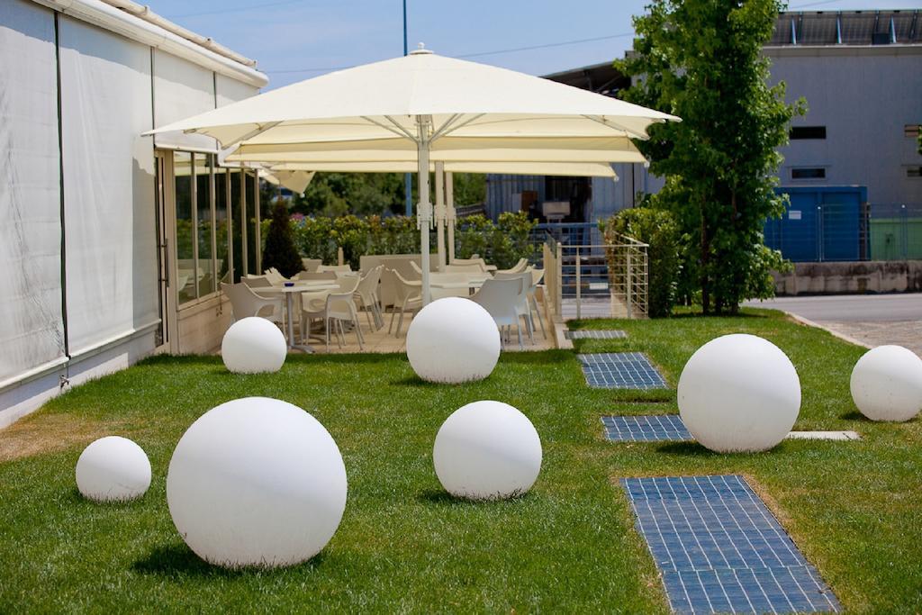 Breaking Business 4* Mosciano SantʼAngelo