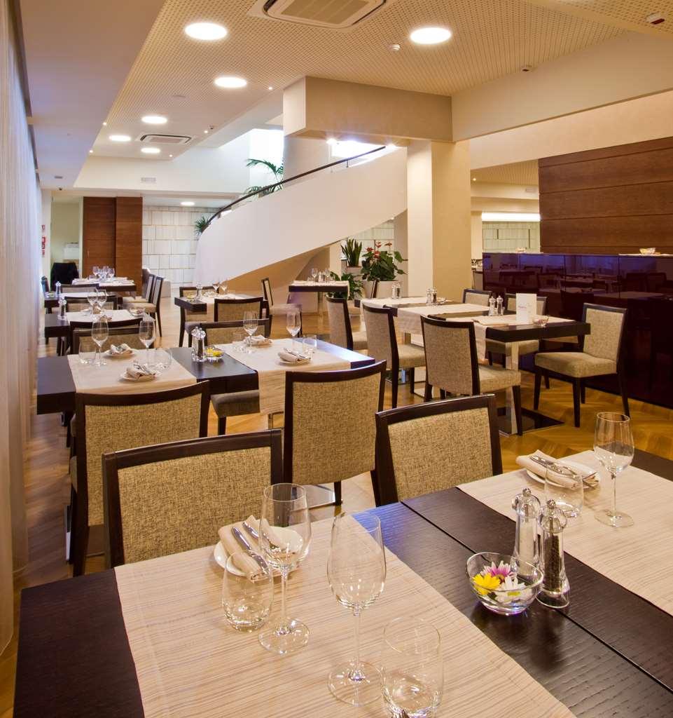 Breaking Business Hotel 4*